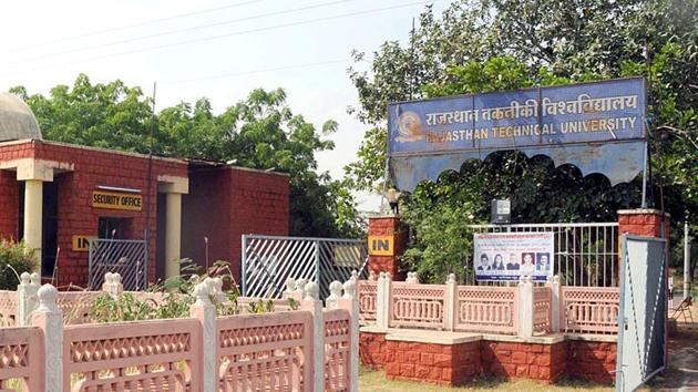 So far, 78 technical colleges have opted for “progressive closure” this year, the officials at the All India Council of Technical Education (AICTE) said.(HT file) So far, 78 technical colleges have opted for “progressive closure” this year, the officials at the All India Council of Technical Education (AICTE) said.(HT file)