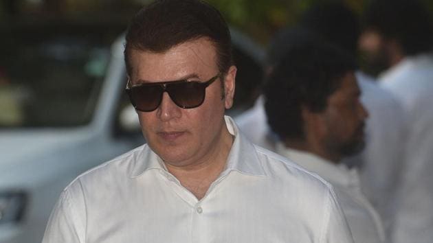 Aditya Pancholi at Veeru Devgan’s prayer meeting at ISKCON Temple, Juhu.(Satyabrata Tripathy/HT Photo)