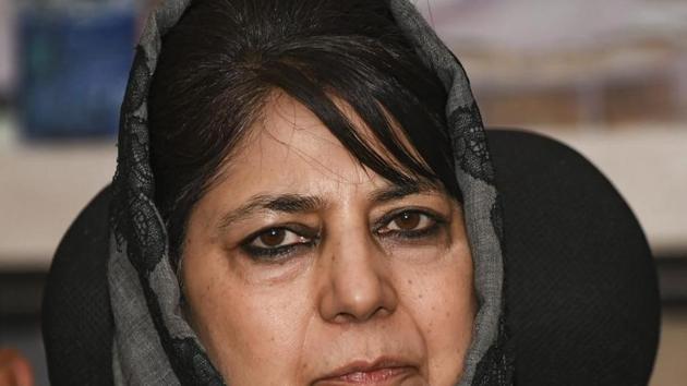 Peoples Democratic Party (PDP) President Mehbooba Mufti dissolved PDP’s political action committee.(HTFile)