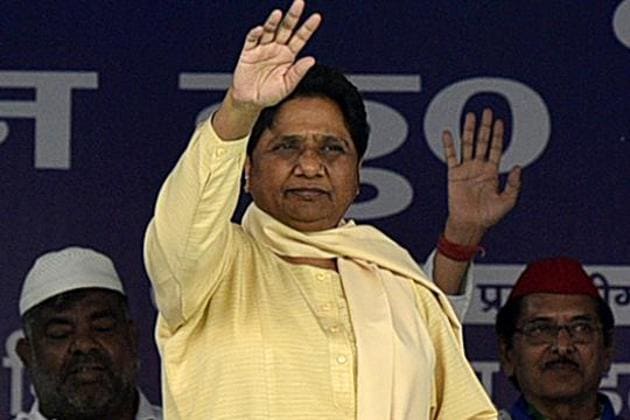 Mayawati said that there was a long-pending demand to scrap Article 370 with the intention of ensuring social, economic and political justice.(Biplov Bhuyan/HT PHOTO) Mayawati said that there was a long-pending demand to scrap Article 370 with the intention of ensuring social, economic and political justice.(Biplov Bhuyan/HT PHOTO)