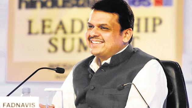 A humble gift of Rs 101, sent by a poor woman labourer to Maharashtra Chief Minister Devendra Fadnavis on his 49th birthday moved him to tears.(HT Photo) A humble gift of Rs 101, sent by a poor woman labourer to Maharashtra Chief Minister Devendra Fadnavis on his 49th birthday moved him to tears.(HT Photo)