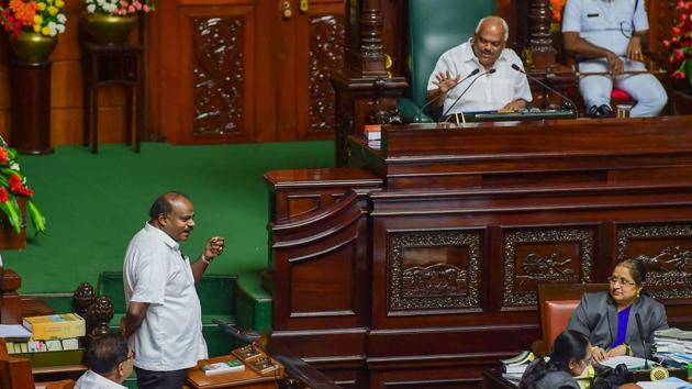 The government slipped into a crisis two weeks ago after 16 lawmakers — 13 from the Congress and three from the JD(S) — resigned.(PTI)