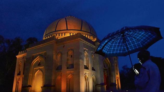 Bara Lao Ka Gumbad at Vasant Vihar in New Delhi.(Vipin Kumar/HT photo)