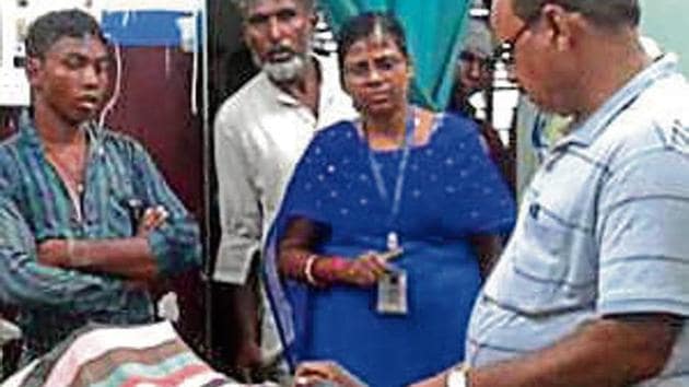 A day earlier,10 people died after being struck by lightning in Latehar, Chatra and Garhwa districts.(HT Photo)