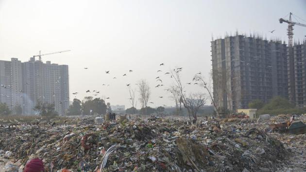 Last year the CPCB had constituted 52 teams during the winter, when air pollution is at its peak, to physically inspect all construction sites and such areas across Delhi to check violation of green norms.(Sakib Ali / Hindustan Times)
