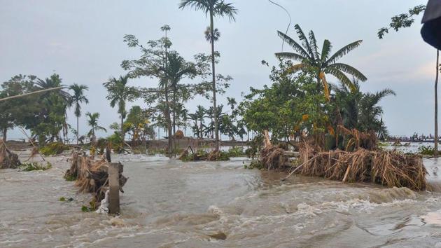 Assam is on alert after Bhutan released excess water from a hydro power dam. The Druk Green Power Corporation Limited which runs the 60MW Kurichhu project in eastern Bhutan, had announced that it would release excess water from the 55 metre tall dam. A red alert is sounded for people residing on the banks of the Beki and Pahumara rivers in Barpeta district appealing them to move to higher ground. (PTI) Assam is on alert after Bhutan released excess water from a hydro power dam. The Druk Green Power Corporation Limited which runs the 60MW Kurichhu project in eastern Bhutan, had announced that it would release excess water from the 55 metre tall dam. A red alert is sounded for people residing on the banks of the Beki and Pahumara rivers in Barpeta district appealing them to move to higher ground. (PTI)