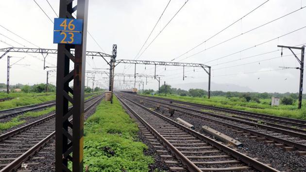 Gujar’s death not only highlights the issue of overcrowding in trains, but also draws attention to the lack of emergency services at railway stations.(Rishikesh Choudhary/HT) Gujar’s death not only highlights the issue of overcrowding in trains, but also draws attention to the lack of emergency services at railway stations.(Rishikesh Choudhary/HT)