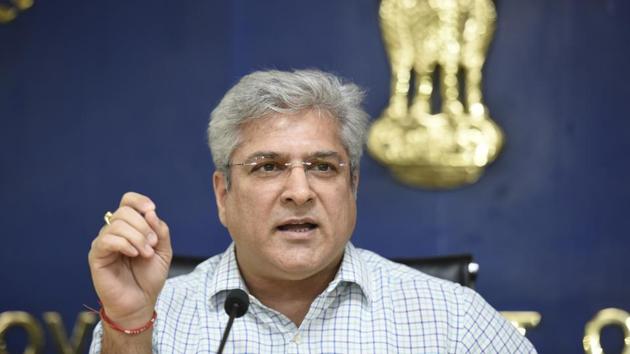 Transport minister Kailash Gahlot speaks during a press conference on the doorstep delivery of services scheme at Delhi Secretariat, in New Delhi on Sunday, September 16, 2018. (Sanchit Khanna/HT PHOTO)