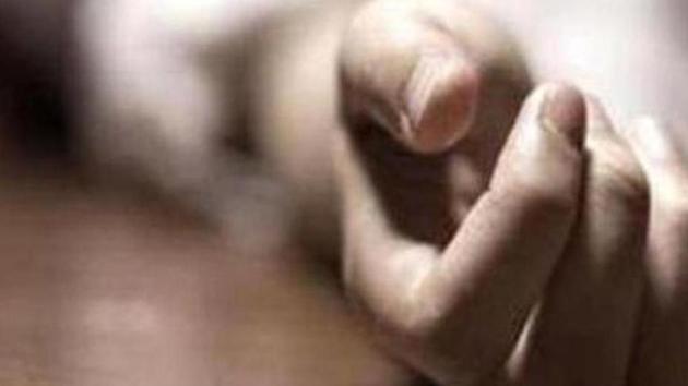 The person who sparked a fight-turned-murder, after bar employees stopped him from urinating in front of a bar in Pimpri, was found to be a minor. He was apprehended along with two others late on Wednesday night.(PHOTO FOR REPRESENTATION PURPOSE ONLY) The person who sparked a fight-turned-murder, after bar employees stopped him from urinating in front of a bar in Pimpri, was found to be a minor. He was apprehended along with two others late on Wednesday night.(PHOTO FOR REPRESENTATION PURPOSE ONLY)