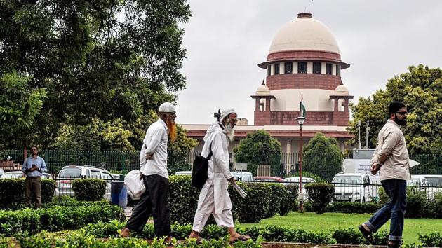 The Supreme Court issued notice to the central government, National Human Rights Commission and 10 states including UP, Andhra Pradesh, Delhi and Rajasthan to explain what they have done to curb mob lynchings on a petition that accused states of not implementing the top court’s 11-point prescription last year to curb such violence. (ANI File) The Supreme Court issued notice to the central government, National Human Rights Commission and 10 states including UP, Andhra Pradesh, Delhi and Rajasthan to explain what they have done to curb mob lynchings on a petition that accused states of not implementing the top court’s 11-point prescription last year to curb such violence. (ANI File)