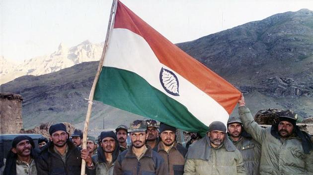 The victorious Indian Army jawans of 18 grenadiers rejoice with the national flag in their hands after recapturing the Tiger Hill. The operation in Kargil officially came to an end on July 26, marked since as Vijay Diwas (Victory Day). (HT Archive / PIB) The victorious Indian Army jawans of 18 grenadiers rejoice with the national flag in their hands after recapturing the Tiger Hill. The operation in Kargil officially came to an end on July 26, marked since as Vijay Diwas (Victory Day). (HT Archive / PIB)