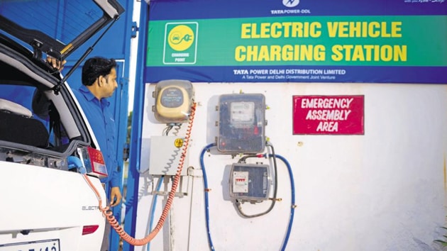 The levy on EV chargers or charging stations to has been reduced to 5% from 18%, effective from August 1, 2019, an official statement said.(Pradeep Gaur/ Mint File Photo)