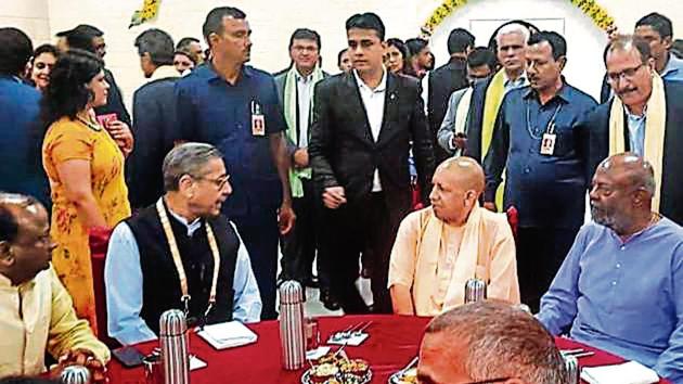 Chief minister Yogi Adityanath hosted dinner for prominent industrialists, including Medanta chairman, Dr Naresh Trehan, HCL chairman Shiv Nadar, Lulu group chairman Yusuff Ali MA and others on Saturday night.(HT Photo)