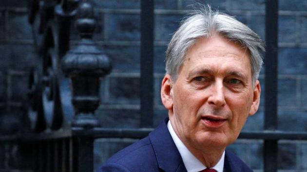 Hammond, who has long opposed leaving the European Union without a transition deal to soften the economic shock, met Labour’s top Brexit official, Kier Starmer, shortly after he quit the government, according to a newspaper report.(REUTERS) Hammond, who has long opposed leaving the European Union without a transition deal to soften the economic shock, met Labour’s top Brexit official, Kier Starmer, shortly after he quit the government, according to a newspaper report.(REUTERS)