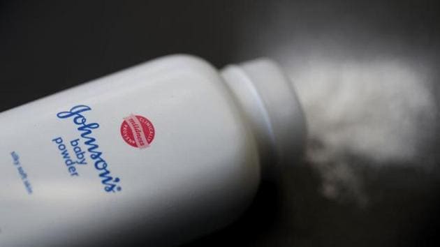 Johnson & Johnson wants its day in court to fight a lawsuit intended to force it to put a cancer warning on the company’s Baby Powder.(AFP File Photo) Johnson & Johnson wants its day in court to fight a lawsuit intended to force it to put a cancer warning on the company’s Baby Powder.(AFP File Photo)