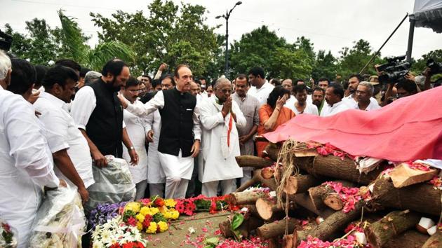 S Jaipal Reddy was cremated with full state honours in Hyderabad.(ANI Photo)