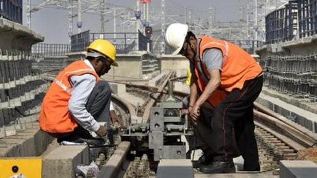The apex court has asked Delhi Government and the Centre to act in public interest on funding of Phase IV of the DMRC.(Ajay Aggarwal/HT PHOTO) The apex court has asked Delhi Government and the Centre to act in public interest on funding of Phase IV of the DMRC.(Ajay Aggarwal/HT PHOTO)