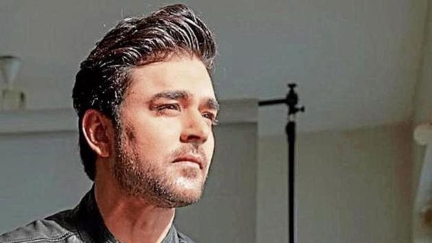 TV actor Mohit Abrol has claimed his Instagram account was hacked and the post alleging Manasi Srivastava cheated on him was not one made by him.