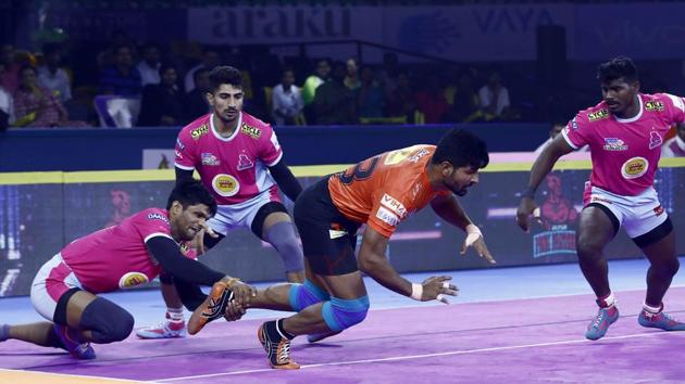 Jaipur Pink Panthers beat Haryana Steelers(PKL)