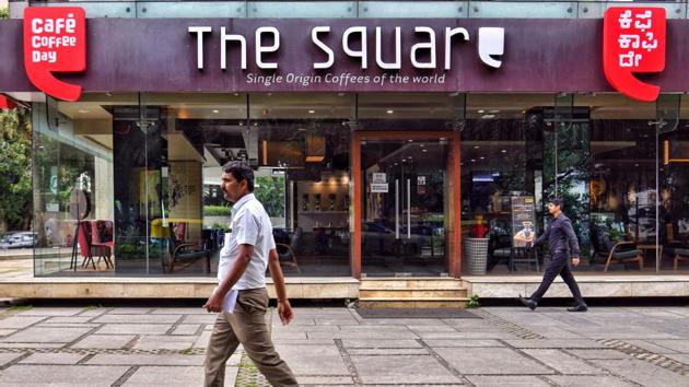 Coffee Day Enterprises Ltd had seen net loss widening to Rs 67.71 crore in the fiscal year ended March 31, 2018 from Rs 22.28 crore loss in the previous year. This despite revenues climbing 59% to Rs 122.32 crore. Siddhartha was reportedly in talks to sell his real estate venture Tanglin Developments Ltd to New York-based private equity giant Blackstone Group. (Manjunath Kiran / AFP) 