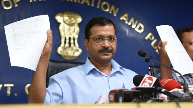 Delhi Chief minister Arvind Kejriwal announcing the new electricity tariff plan in on Thursday. (Arvind Yadav/HT photo) Delhi Chief minister Arvind Kejriwal announcing the new electricity tariff plan in on Thursday. (Arvind Yadav/HT photo)