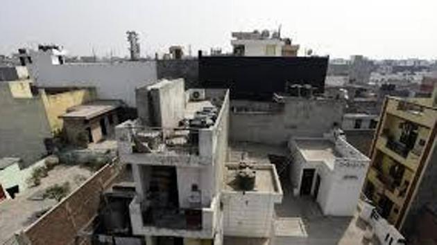 BJP-led corporation plans to introduce an amnesty scheme to regularise constructions up to December 31, 2018, on plots measuring up to 250 square metres.(HT FILE)