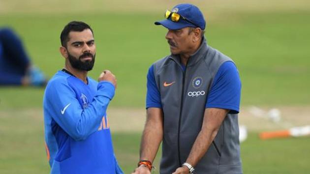 India captain Virat Kohli chats with coach Ravi Shastri during India’s practice session(Getty Images)