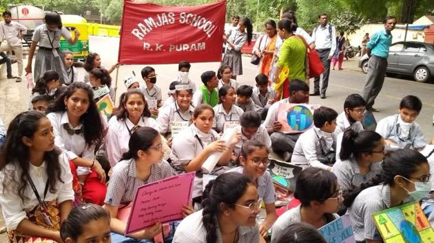 Eco Club members of Ramjas, RK Puram, at Jantar Mantar (HT) Eco Club members of Ramjas, RK Puram, at Jantar Mantar (HT)