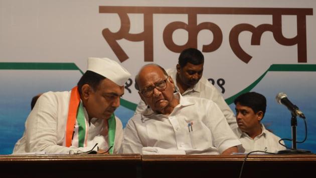 The Nationalist Congress Party (NCP) has started an oath-taking campaign in Pune to stop its leaders from leaving the party. (Bhushan Koyande/HT) The Nationalist Congress Party (NCP) has started an oath-taking campaign in Pune to stop its leaders from leaving the party. (Bhushan Koyande/HT)