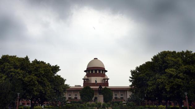 The Supreme Court has decided to hear the Ram Janmabhoomi-Babri Masjid dispute on day-to-day basis from August 6 as the mediation panel has been unable to bring the parties involved to an agreement. The mediation report came after almost four-and-a-half month-long negotiations between Hindu and Muslim litigants to explore the possibility of an out-of-court settlement. (Sonu Mehta / HT Photo) The Supreme Court has decided to hear the Ram Janmabhoomi-Babri Masjid dispute on day-to-day basis from August 6 as the mediation panel has been unable to bring the parties involved to an agreement. The mediation report came after almost four-and-a-half month-long negotiations between Hindu and Muslim litigants to explore the possibility of an out-of-court settlement. (Sonu Mehta / HT Photo)