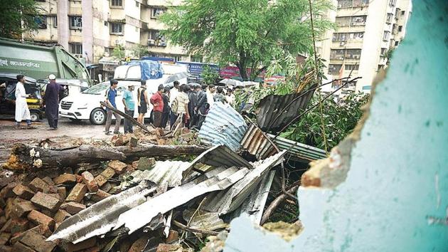 A compound wall collapse in which one person dead and other two injured at Manubhai Sheth CHS chawl,Chandivali MHADA colony in Mumbai, on Friday, August 2, 2019. (Photo by Pramod Thakur/ Hindustan Times) A compound wall collapse in which one person dead and other two injured at Manubhai Sheth CHS chawl,Chandivali MHADA colony in Mumbai, on Friday, August 2, 2019. (Photo by Pramod Thakur/ Hindustan Times)