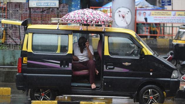 Heavy rains in Mumbai suburbs at Borivali in Mumbai on Friday, August 2, 2019.(Photo: Pramod Thakur/ Hindustan Times) Heavy rains in Mumbai suburbs at Borivali in Mumbai on Friday, August 2, 2019.(Photo: Pramod Thakur/ Hindustan Times)