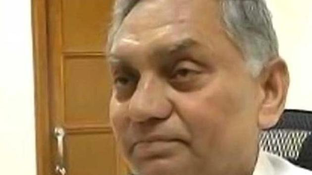 Janardan Dwivedi backed the BJP-led national coalition’s move to scrap special status for Jammu and Kashmir under Article 370 of the Constitution.(HT FILE)