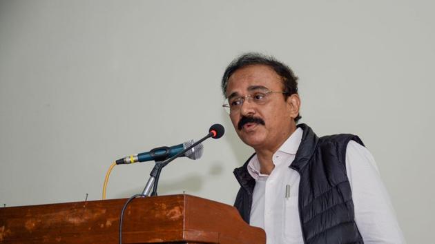 Mahesh Zagade speaks on changes in the RTI Bill and Anti-corruption Bill at IMDR Sabhagruha, BMCC road in Pune, India, on Sunday. (Milind Saurkar/HT Photo) Mahesh Zagade speaks on changes in the RTI Bill and Anti-corruption Bill at IMDR Sabhagruha, BMCC road in Pune, India, on Sunday. (Milind Saurkar/HT Photo)