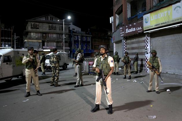 The authorities suspended mobile Internet connection in Kashmir Valley, the officials said, adding that satellite phones were being provided to police officials and district magistrates.(AP)