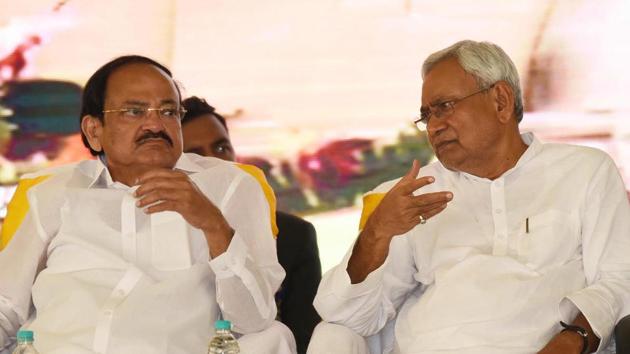 Vice President, M Venkaiah Naidu seen with chief minister Nitish Kumar at Patna High School, in Gardanibagh, Patna, on Sunday, Aug 4, 2019.(Santosh Kumar / HT Photo) Vice President, M Venkaiah Naidu seen with chief minister Nitish Kumar at Patna High School, in Gardanibagh, Patna, on Sunday, Aug 4, 2019.(Santosh Kumar / HT Photo)