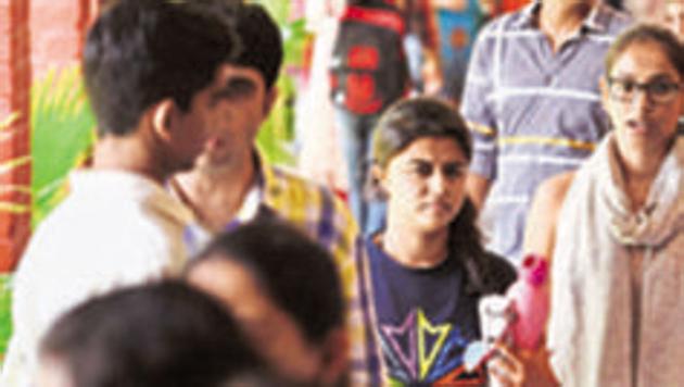 A Delhi University panel on Monday passed the first semester syllabus of four departments — English, History, Political Science and Sociology.(Saumya Khandelwal/HT PHOTO) A Delhi University panel on Monday passed the first semester syllabus of four departments — English, History, Political Science and Sociology.(Saumya Khandelwal/HT PHOTO)