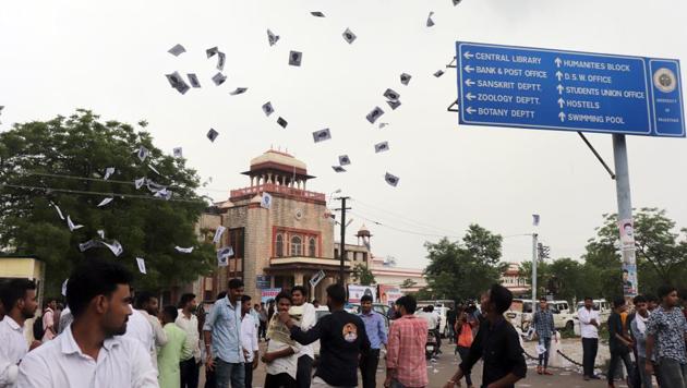 Students campaigning for various candidates for RUSU election, in Jaipur(HT File)