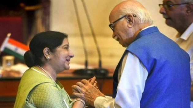 LK Advani also talked about brilliant orator Sushma Swaraj, whose effective public speeches have been praised by other leaders such as Congress leader Rahul Gandhi and others in their tributes.(PTI FILE)