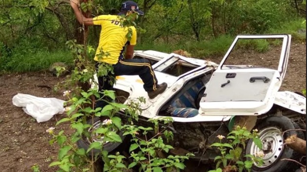 Nine school children were killed and eight others injured after their school van plunged into a 70m gorge in Uttarakhand’s Tehri Garhwal district(Kalyan Das/Hindustan Times) Nine school children were killed and eight others injured after their school van plunged into a 70m gorge in Uttarakhand’s Tehri Garhwal district(Kalyan Das/Hindustan Times)