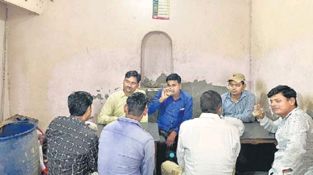 Alam Tea House opened only a year ago in Old Delhi’s congested Kucha Chelan neighbourhood (HT Photo) Alam Tea House opened only a year ago in Old Delhi’s congested Kucha Chelan neighbourhood (HT Photo)