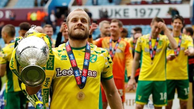 FILE PHOTO: Norwich City's Teemu Pukki celebrates with the trophy after winning the Championship.(Action Images via Reuters)