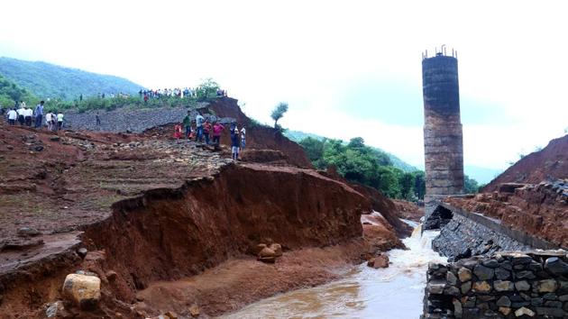 A view of the Tiware dam which breached following incessant rains. (HT FILE PHOTO) A view of the Tiware dam which breached following incessant rains. (HT FILE PHOTO)