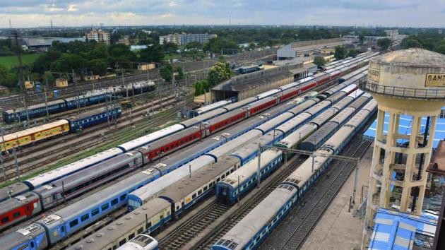 Howrah: Trains halt at Santragachi Junction in Howrah district of West Bengal, Sunday, July 28, 2019. Many trains were cancelled due to repairing works at a foot-over bridge. (PTI Photo) (PTI7_28_2019_000149B)(PTI)