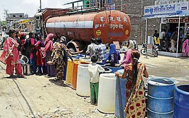 According to the report, increase in demand for water is mainly owing to the increasing population in the city and the projected improvement of the standard of living of its citizens.(Arun Mondhe/HT phot)