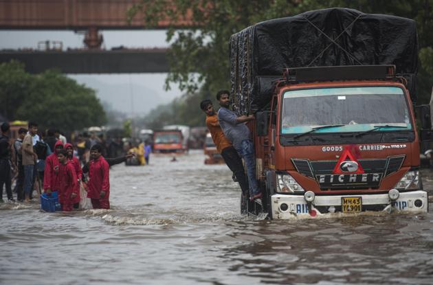 The city’s plans must be redrawn to make space for rainwater both on the ground and below the ground.(Pratik Chorge/HT Photo)