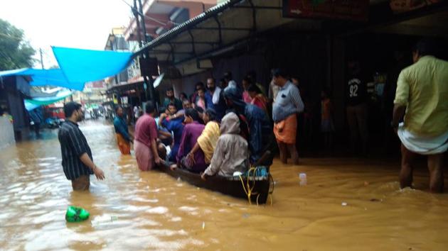 Chief minister Pinarayi Vijayan called an emergency meeting as the rains intensified hitting north Kerala the most, after last year’s flood of the century. (HT Photo) Chief minister Pinarayi Vijayan called an emergency meeting as the rains intensified hitting north Kerala the most, after last year’s flood of the century. (HT Photo)
