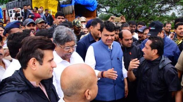 Maharashtra chief minister Devendra Fadnavis announced that he had called off the first phase of his Mahajanadesh yatra in the light of the floods in Western Maharashtra.(ANI PHOTO.) Maharashtra chief minister Devendra Fadnavis announced that he had called off the first phase of his Mahajanadesh yatra in the light of the floods in Western Maharashtra.(ANI PHOTO.)