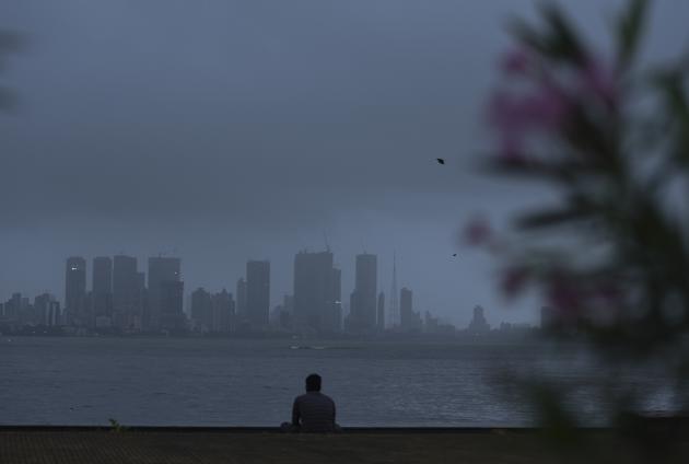 Mumbai skyline covered with dark monsoon rain clouds at Bandra Reclaimation , on Wednesday, August 7, 2019. (Pramod Thakur / HT Phtoto) Mumbai skyline covered with dark monsoon rain clouds at Bandra Reclaimation , on Wednesday, August 7, 2019. (Pramod Thakur / HT Phtoto)