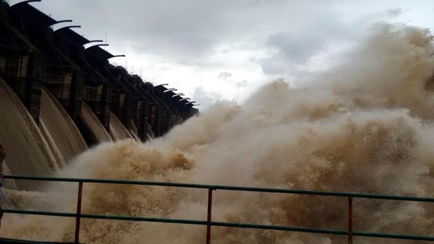 Chief minister Ashok Gehlot announced the roll-out of the dams project in the state in his budget.(Manoj Kumar/ Hindustan Times) Chief minister Ashok Gehlot announced the roll-out of the dams project in the state in his budget.(Manoj Kumar/ Hindustan Times)